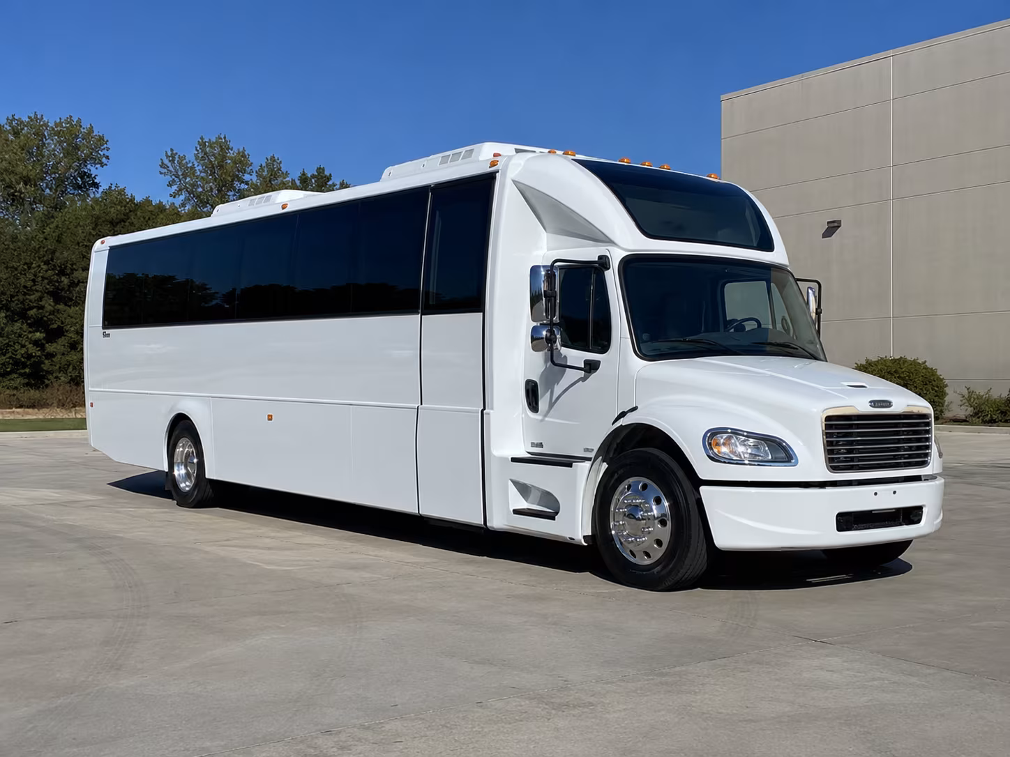 baldwin park 28 passenger party bus