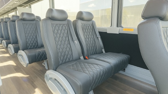 baldwin park 18 passenger minibus rental